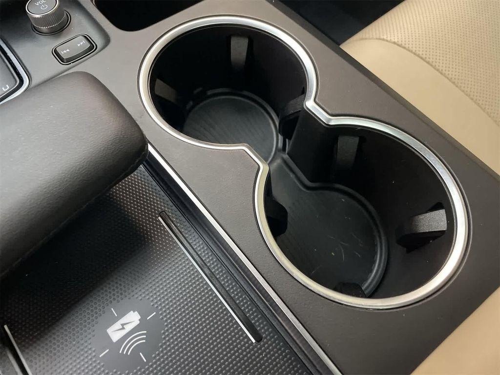 used 2024 Acura MDX car, priced at $44,652