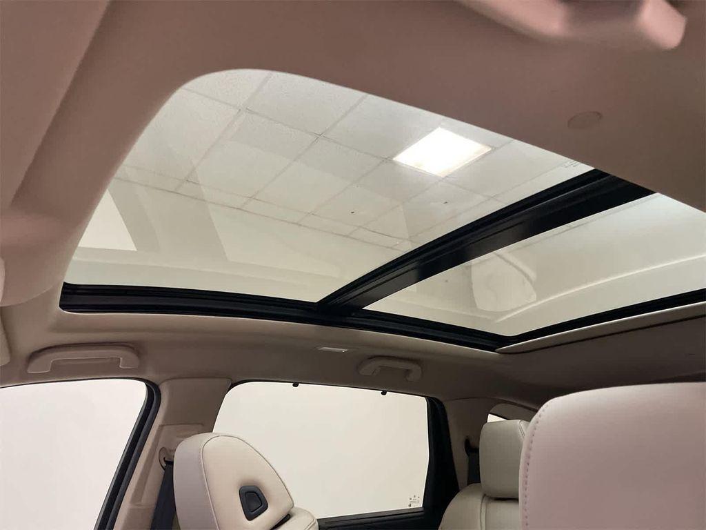 used 2024 Acura MDX car, priced at $44,652