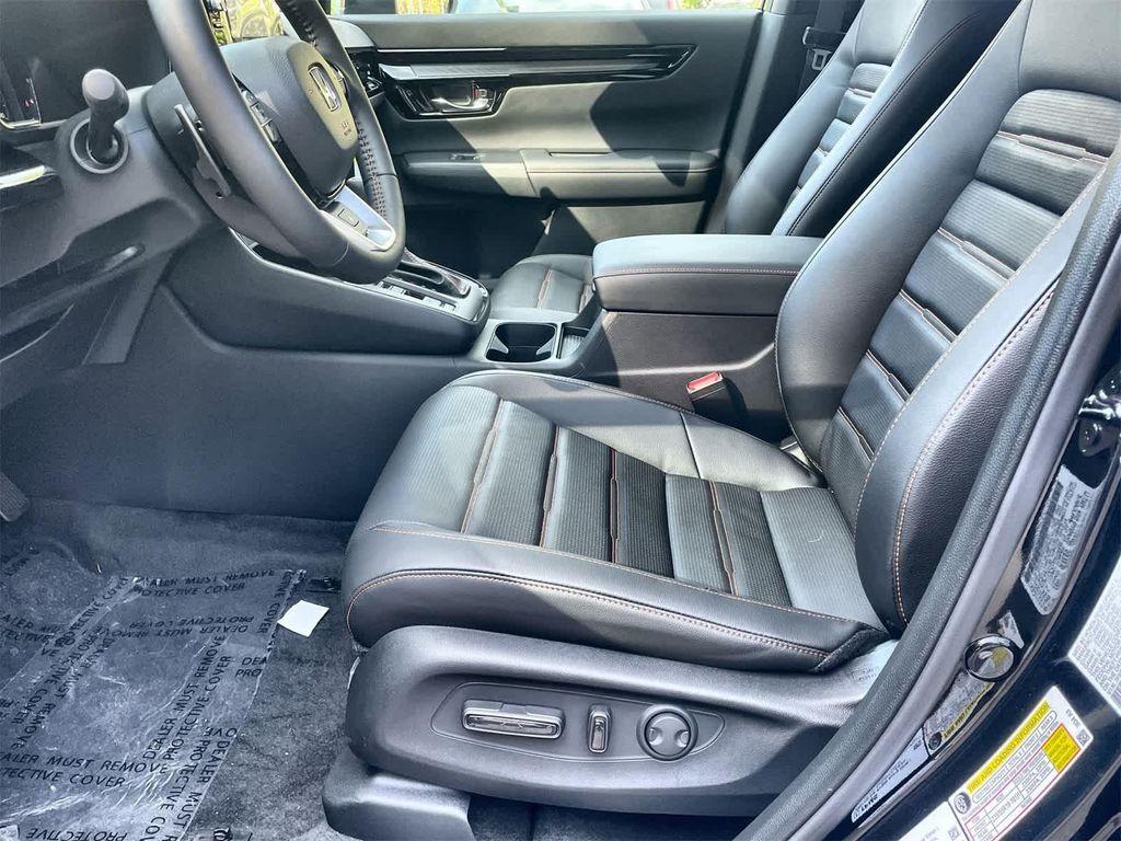 new 2026 Honda CR-V Hybrid car, priced at $44,000