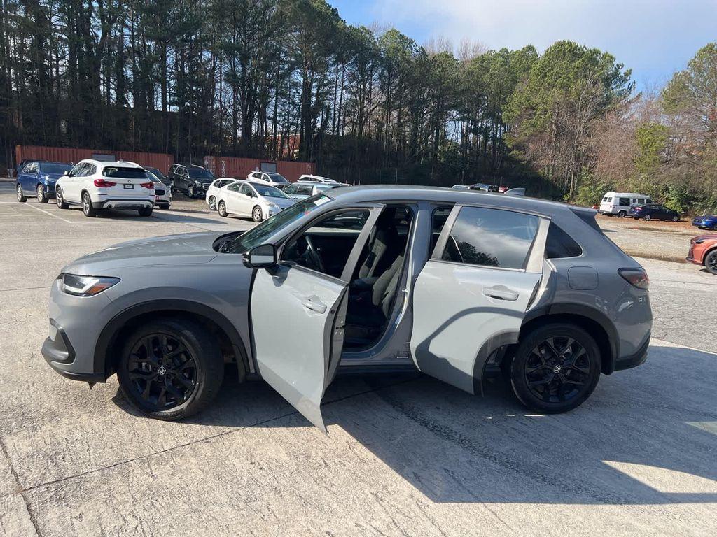 used 2025 Honda HR-V car, priced at $25,612