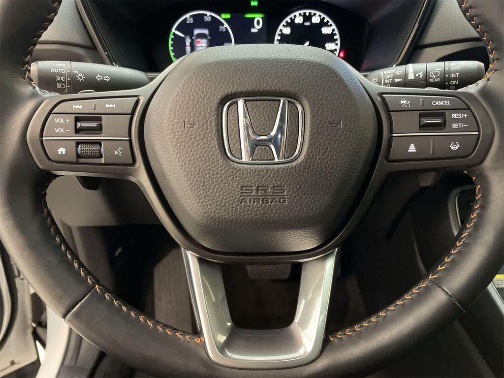 used 2025 Honda CR-V Hybrid car, priced at $33,698