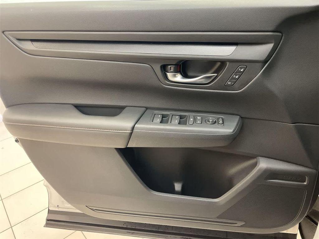 used 2025 Honda CR-V Hybrid car, priced at $33,698