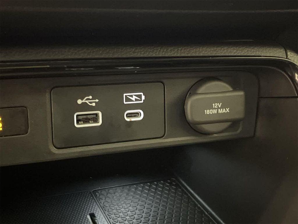 used 2025 Honda CR-V Hybrid car, priced at $33,698