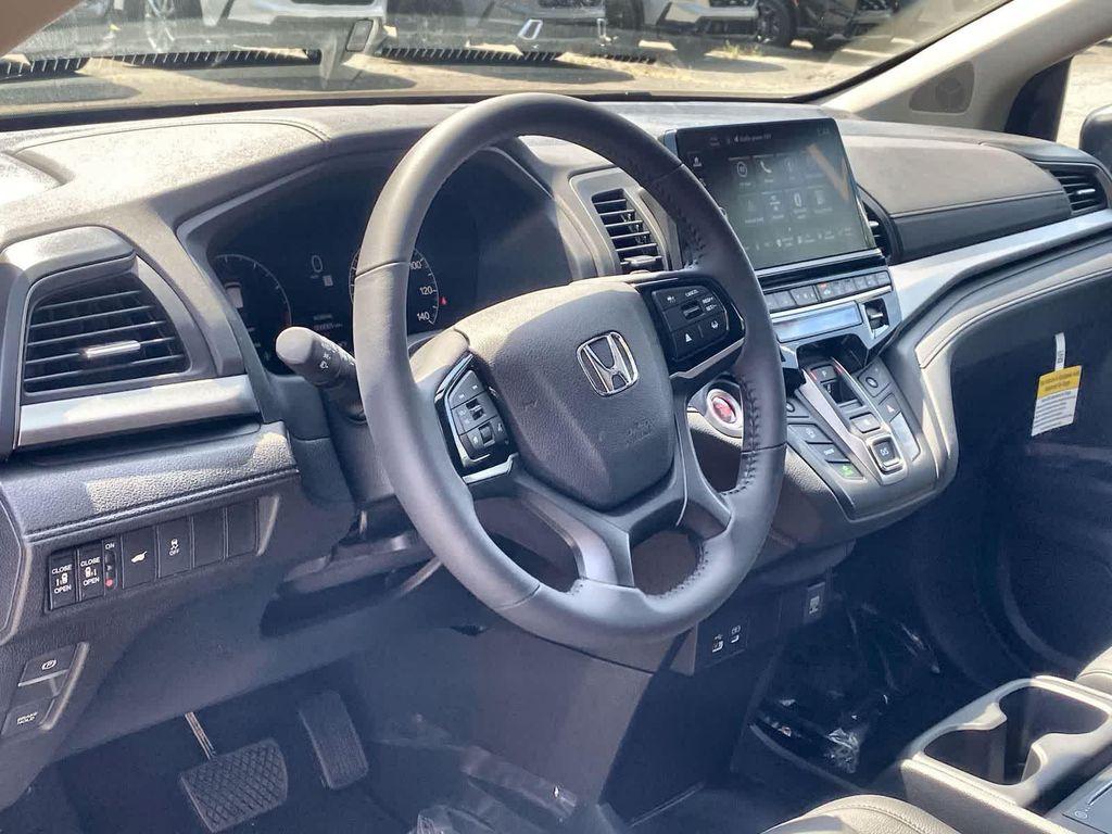new 2026 Honda Odyssey car, priced at $45,442