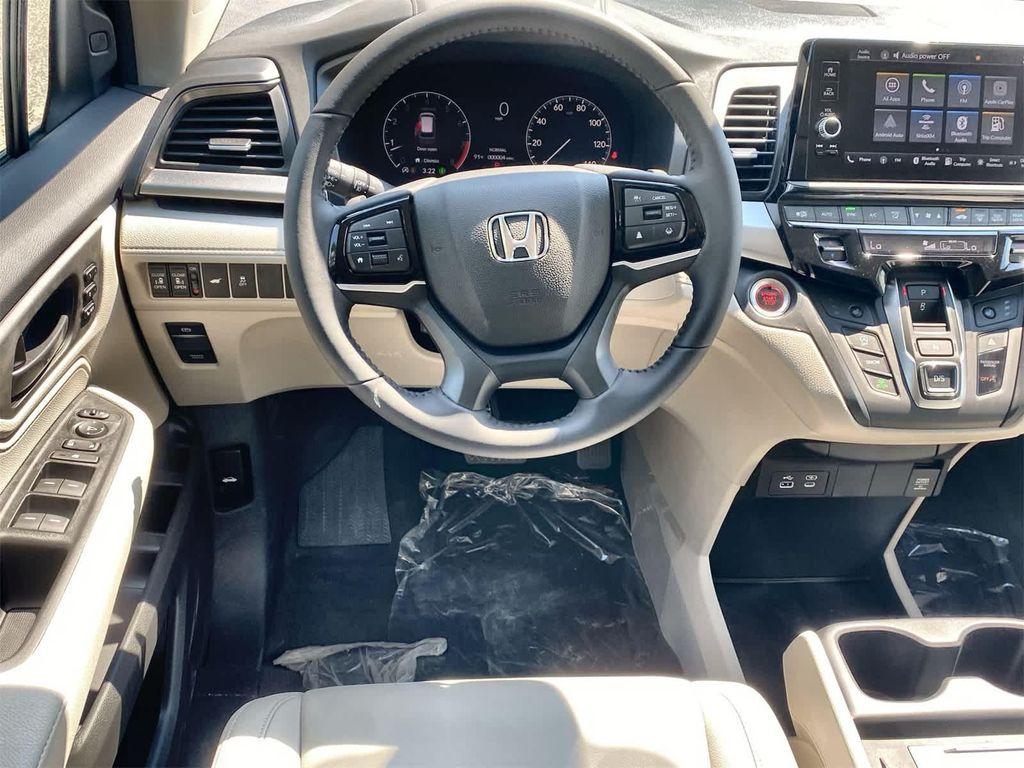 new 2026 Honda Odyssey car, priced at $44,290