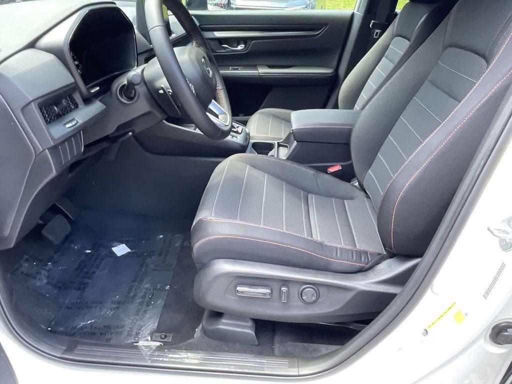 new 2026 Honda CR-V Hybrid car, priced at $37,535