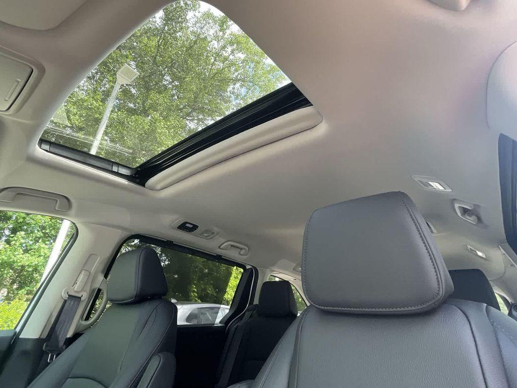 new 2026 Honda Odyssey car, priced at $46,037