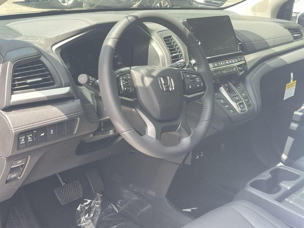 new 2026 Honda Odyssey car, priced at $46,037