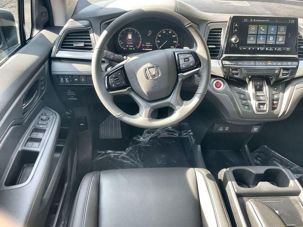 new 2026 Honda Odyssey car, priced at $45,582