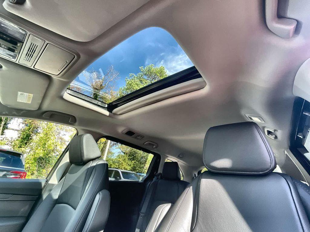 new 2026 Honda Odyssey car, priced at $45,582