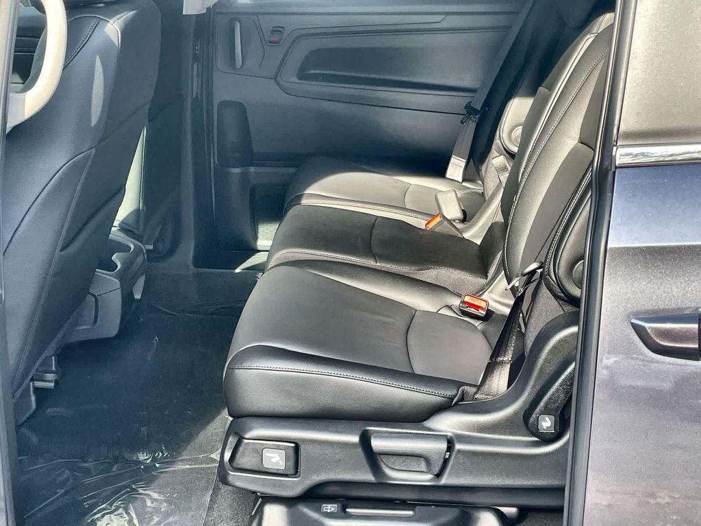 new 2026 Honda Odyssey car, priced at $45,582