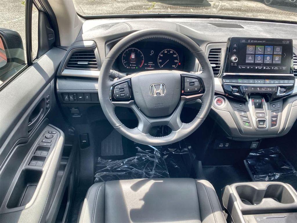 new 2026 Honda Odyssey car, priced at $45,250