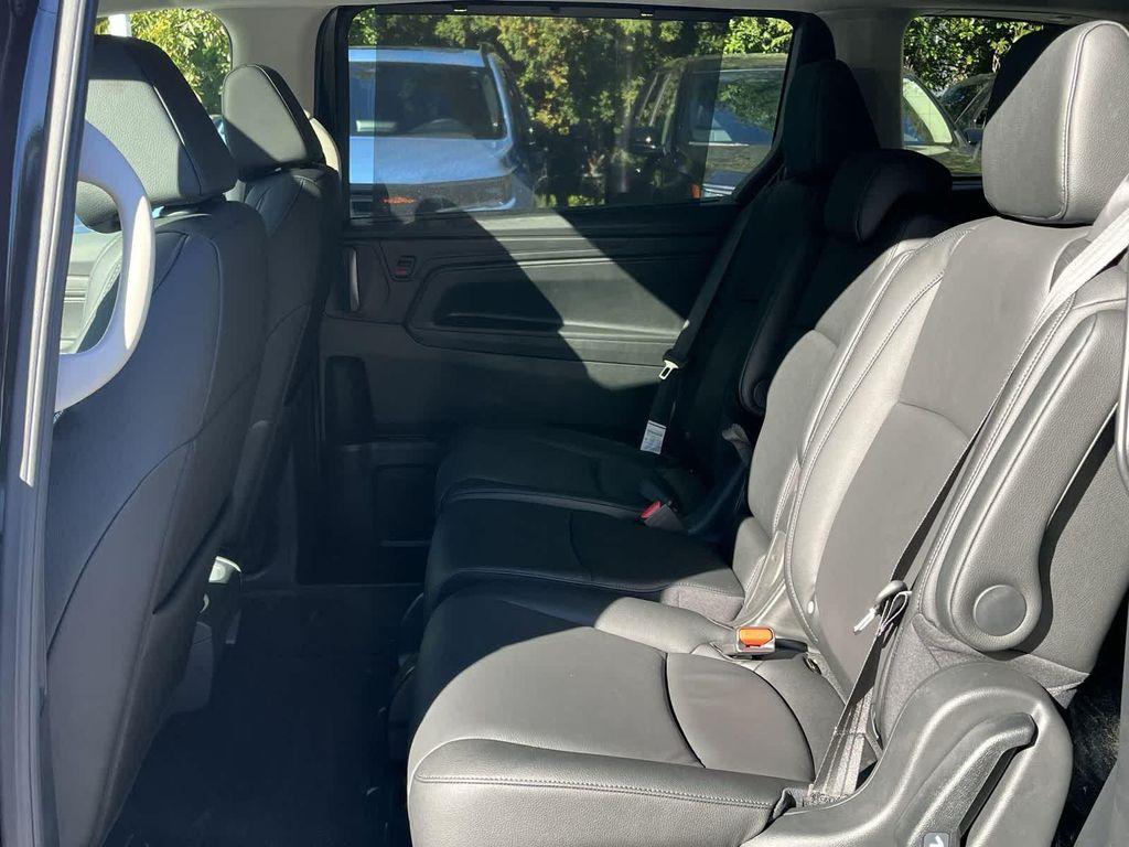 new 2026 Honda Odyssey car, priced at $44,885