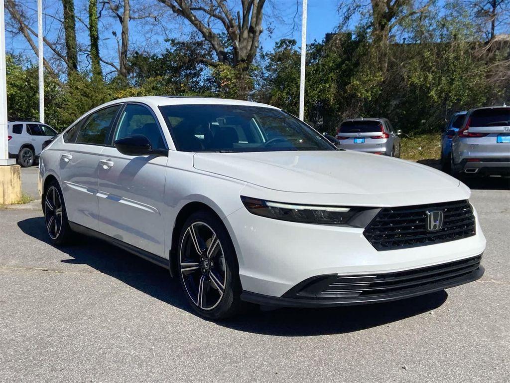new 2025 Honda Accord Hybrid car, priced at $35,305