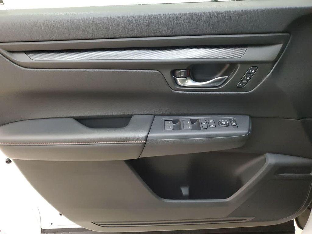 new 2026 Honda CR-V Hybrid car, priced at $40,175