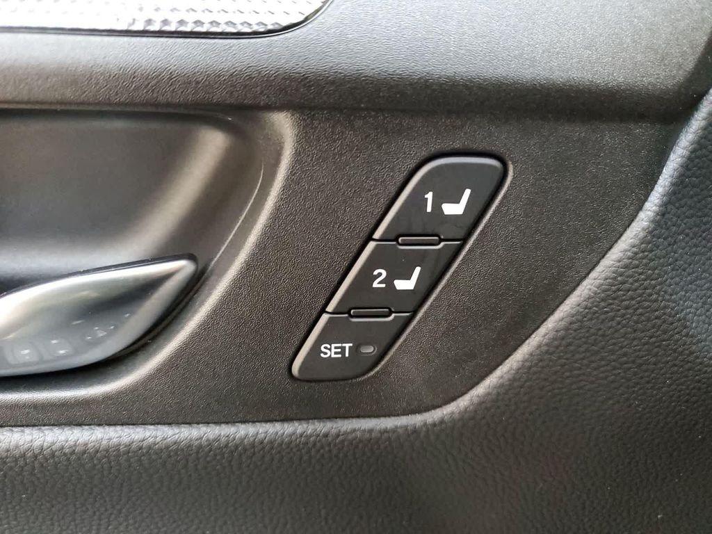 new 2026 Honda CR-V Hybrid car, priced at $40,175