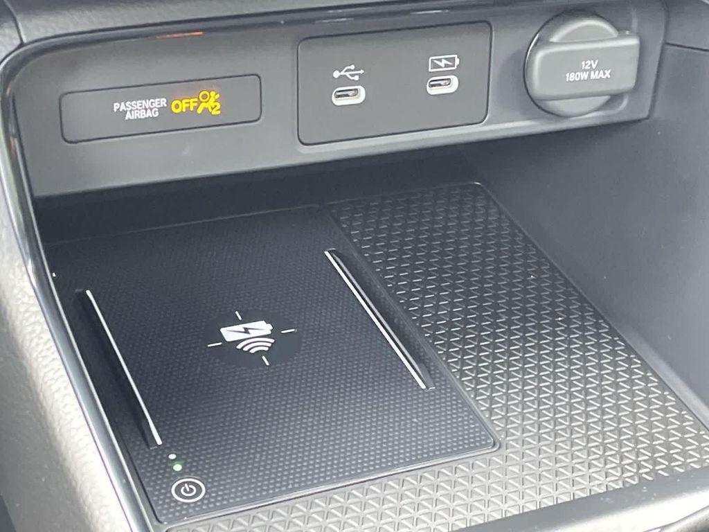 new 2026 Honda CR-V Hybrid car, priced at $41,675