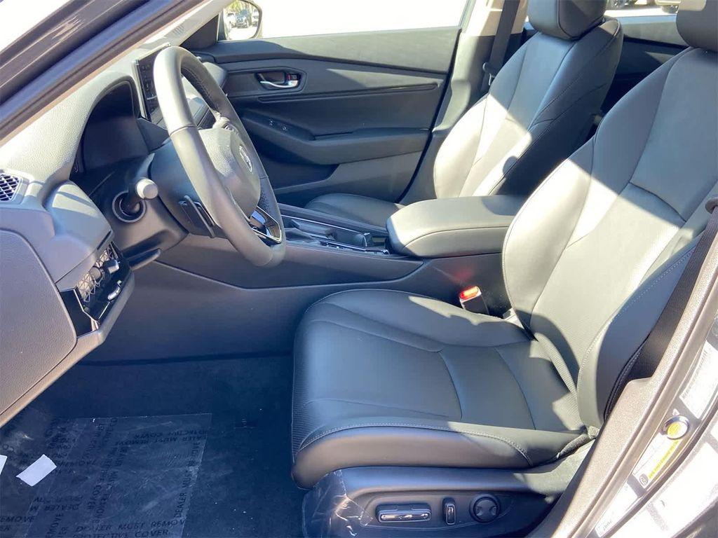 new 2025 Honda Accord Hybrid car, priced at $36,135