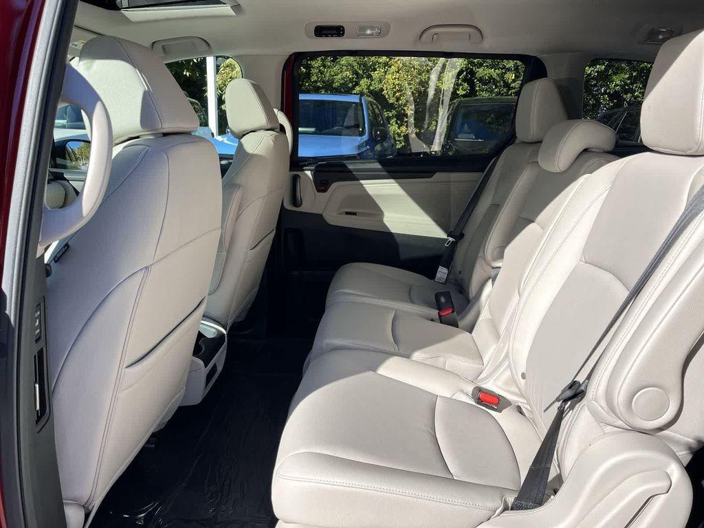 new 2026 Honda Odyssey car, priced at $44,745