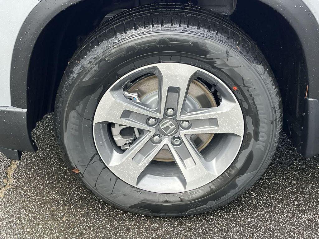 new 2026 Honda Pilot car, priced at $45,990