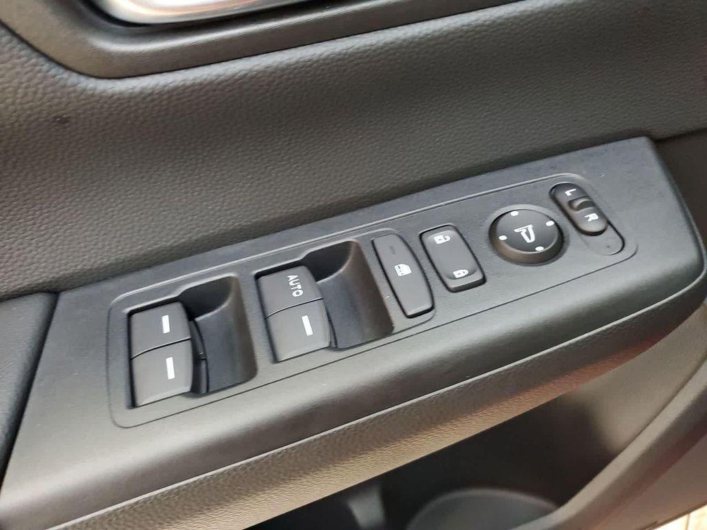 used 2026 Honda CR-V car, priced at $30,900