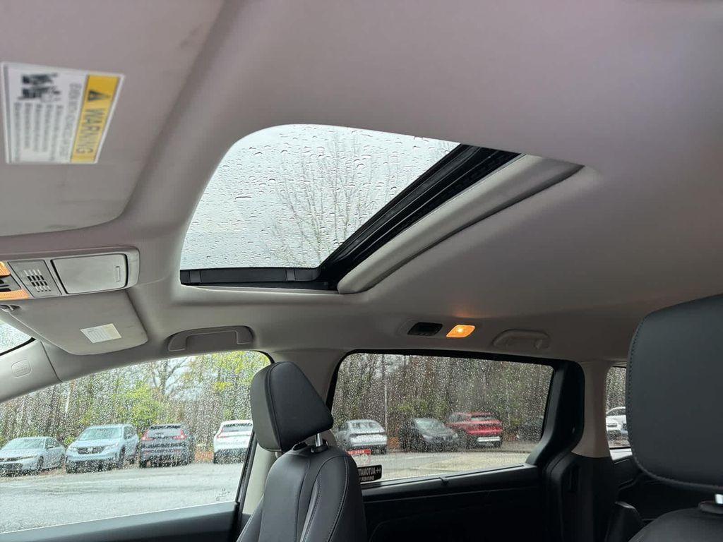 used 2025 Honda Odyssey car, priced at $39,854