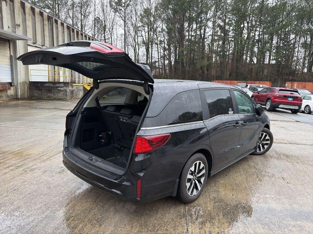 used 2025 Honda Odyssey car, priced at $39,854