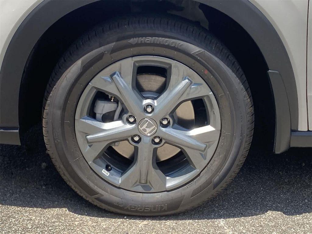 new 2026 Honda HR-V car, priced at $28,405