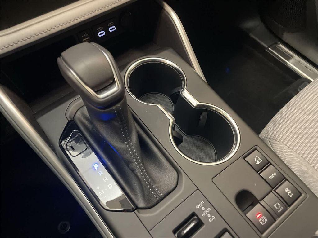 used 2023 Toyota Highlander car, priced at $38,500