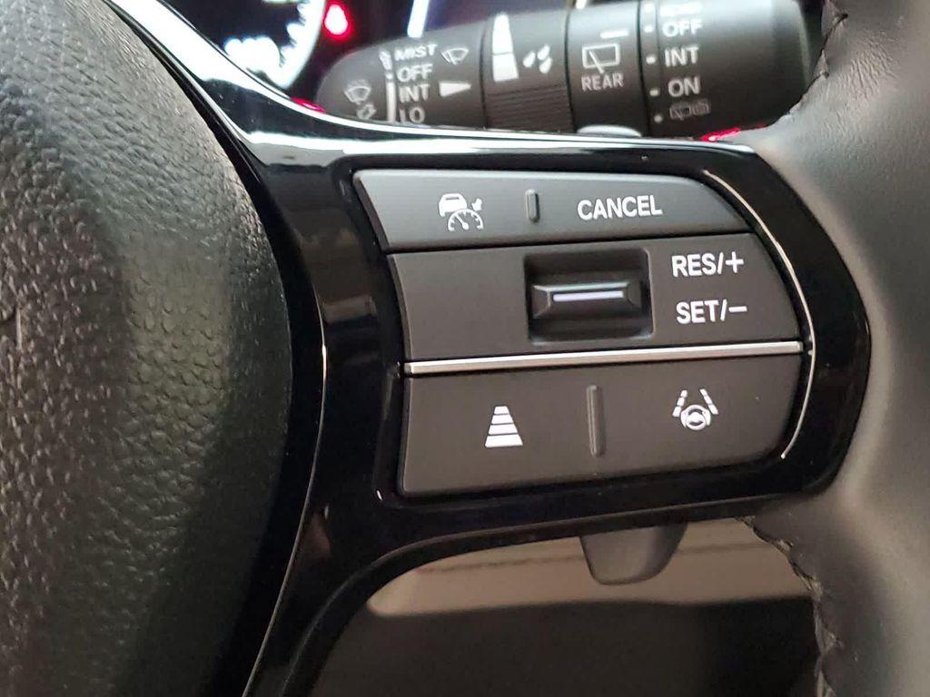 used 2025 Honda Pilot car, priced at $42,075