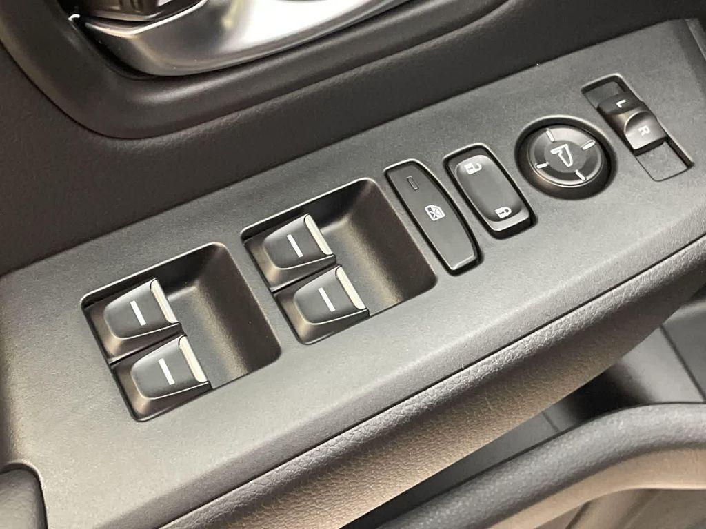 used 2025 Honda Pilot car, priced at $43,156
