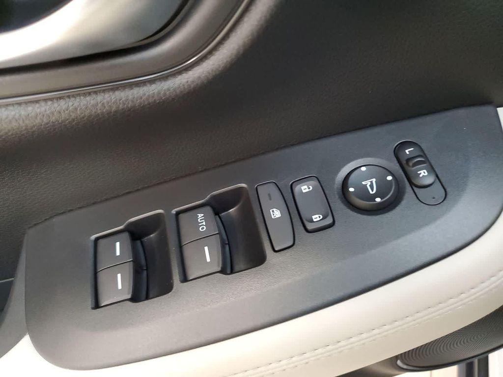 used 2026 Honda HR-V car, priced at $27,088