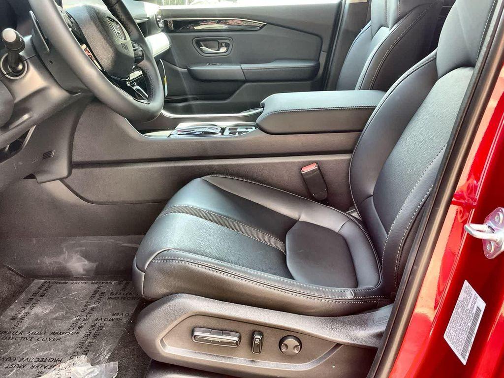 new 2026 Honda Pilot car, priced at $46,445