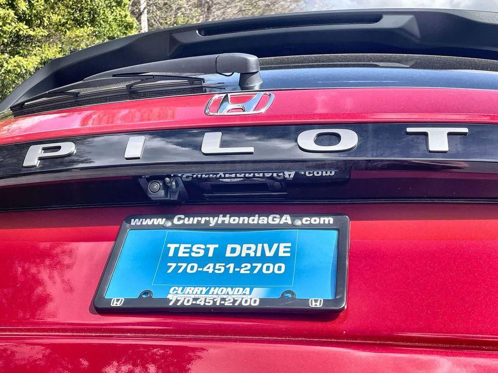 new 2026 Honda Pilot car, priced at $46,445