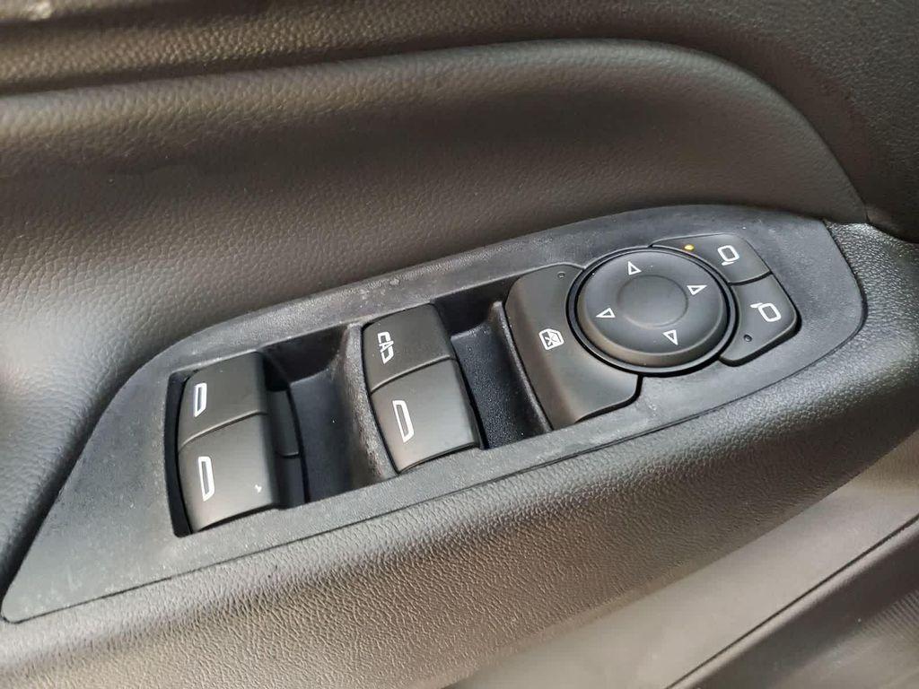 used 2020 Chevrolet Equinox car, priced at $13,573