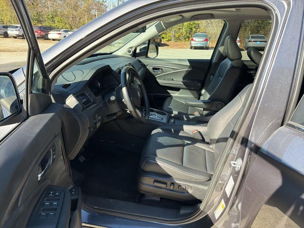 used 2022 Honda Pilot car, priced at $29,530