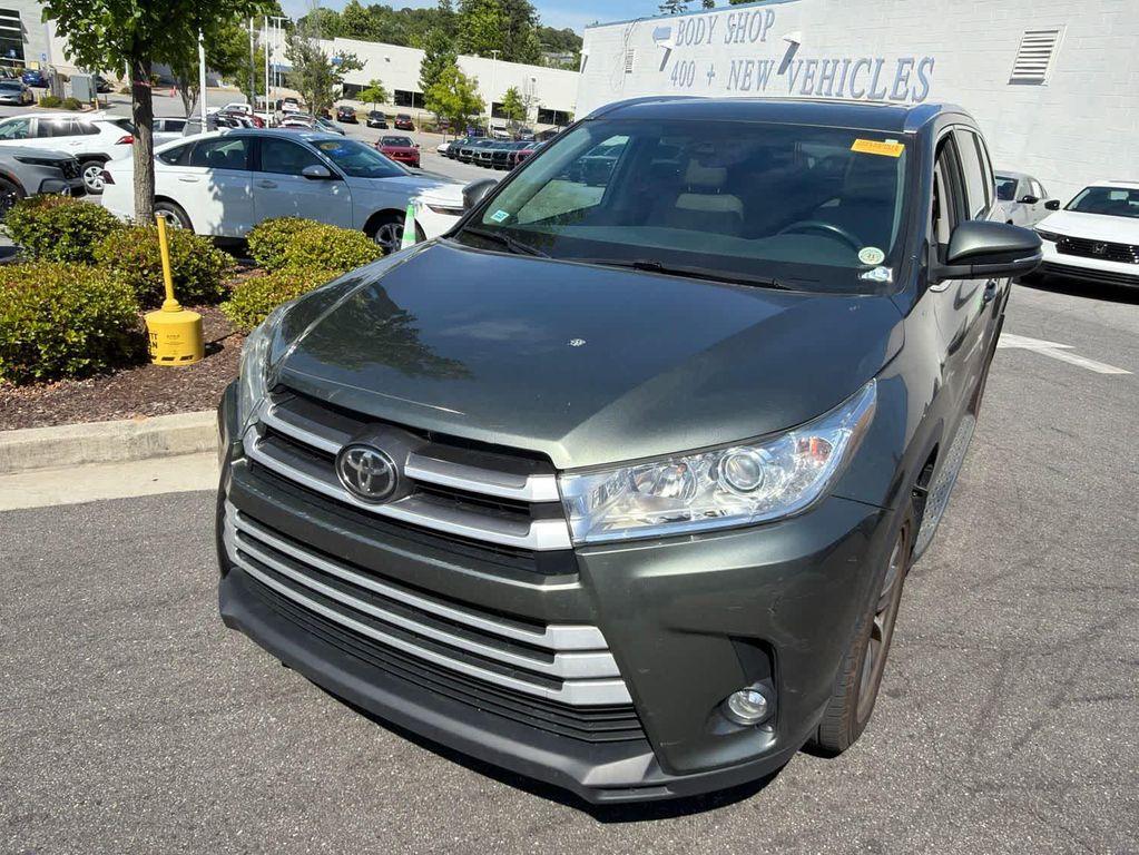 used 2019 Toyota Highlander car, priced at $23,987
