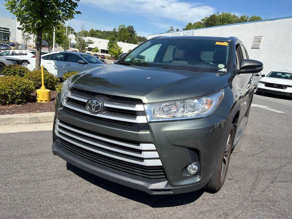 used 2019 Toyota Highlander car, priced at $23,987