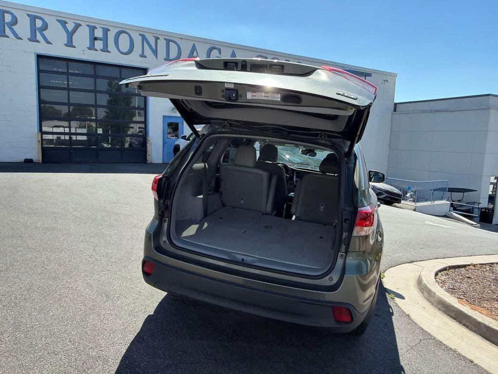 used 2019 Toyota Highlander car, priced at $23,987