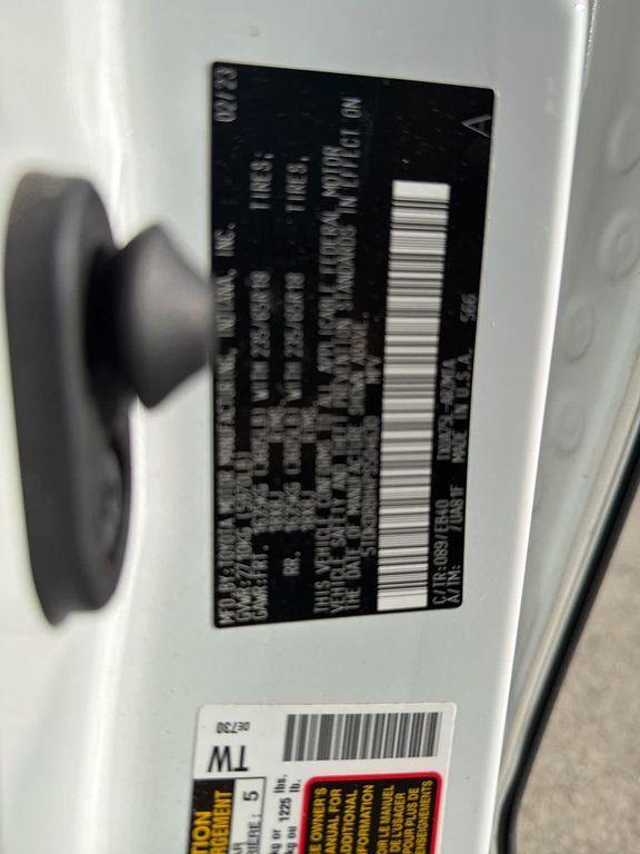 used 2023 Toyota Highlander car, priced at $34,834
