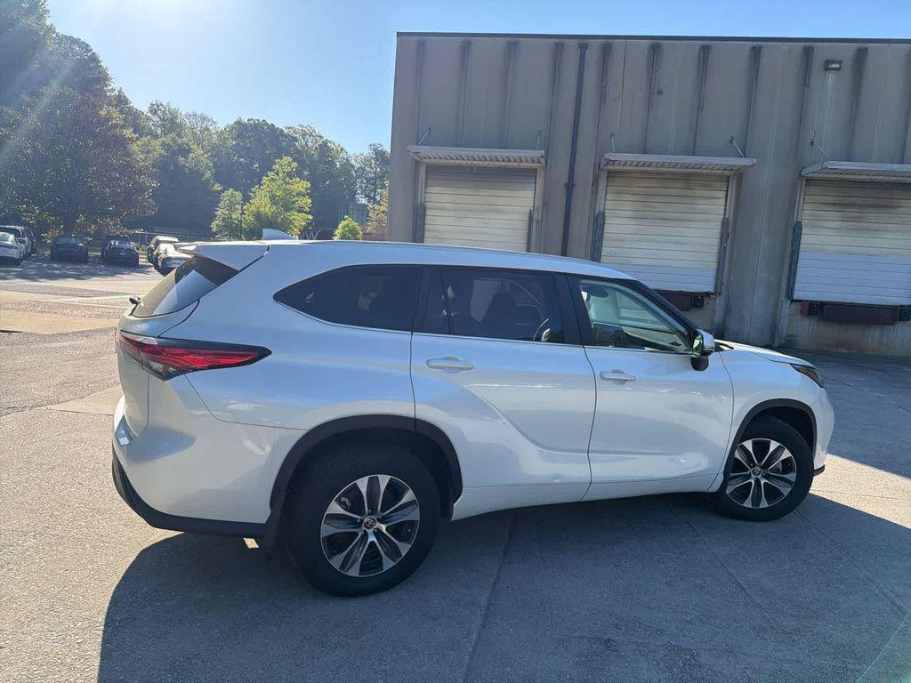 used 2023 Toyota Highlander car, priced at $34,834
