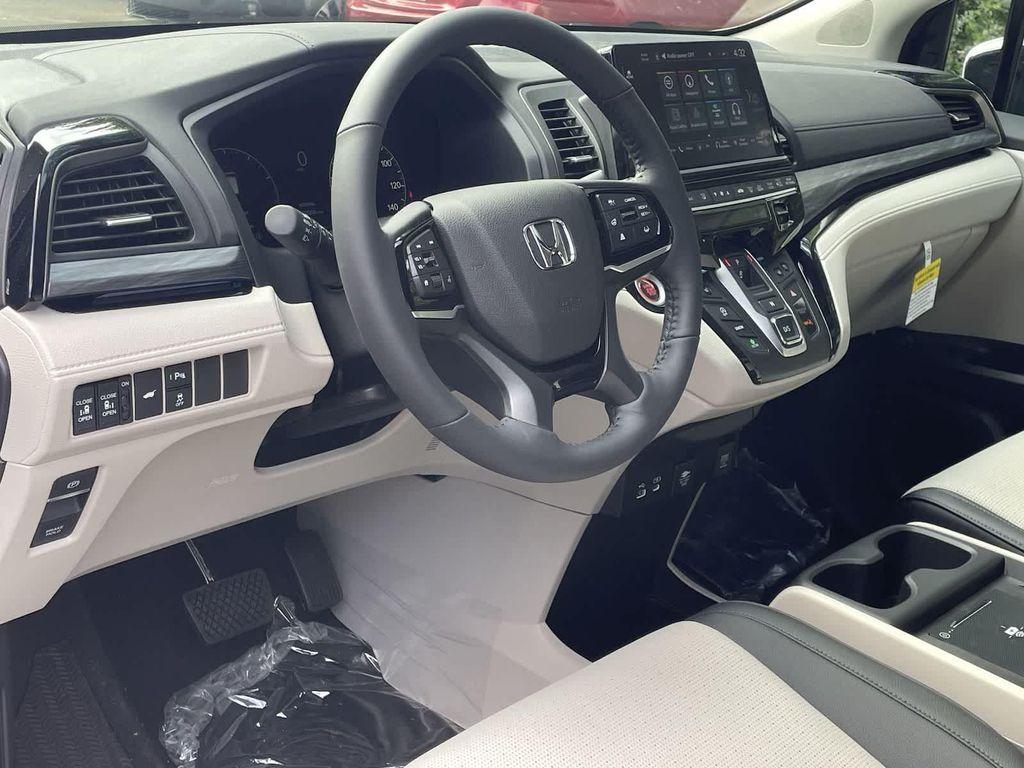 new 2026 Honda Odyssey car, priced at $53,887
