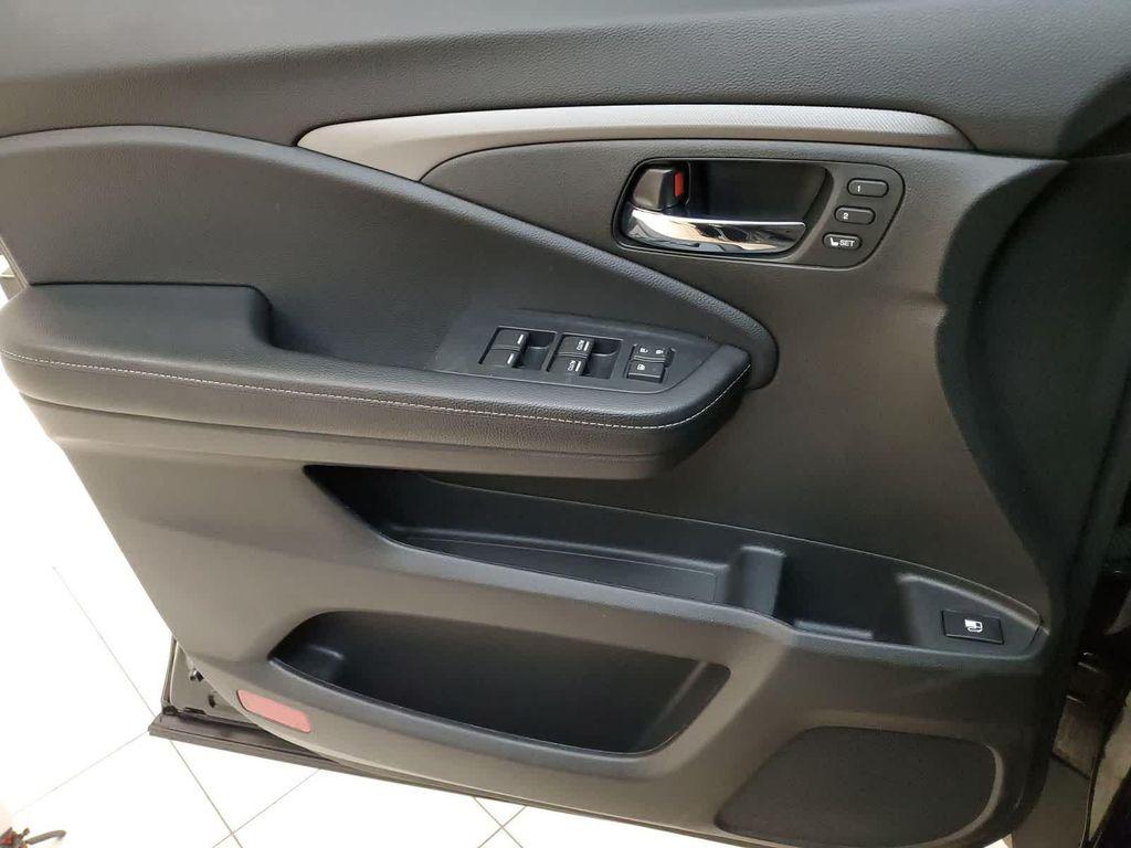 used 2023 Honda Ridgeline car, priced at $27,500