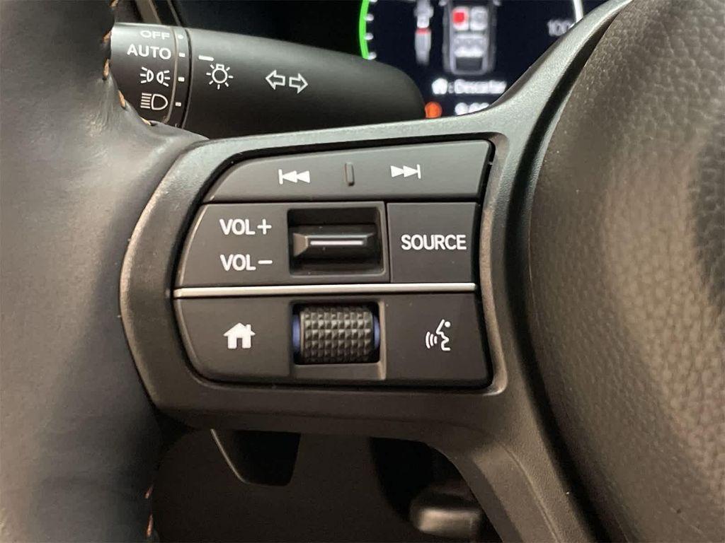 used 2024 Honda CR-V Hybrid car, priced at $27,688