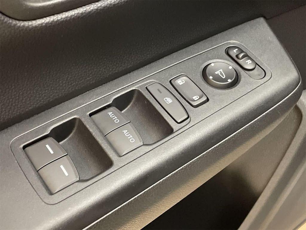 used 2024 Honda CR-V Hybrid car, priced at $27,688