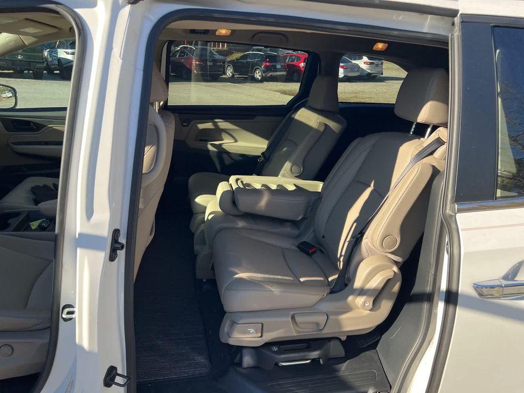 used 2024 Honda Odyssey car, priced at $39,445