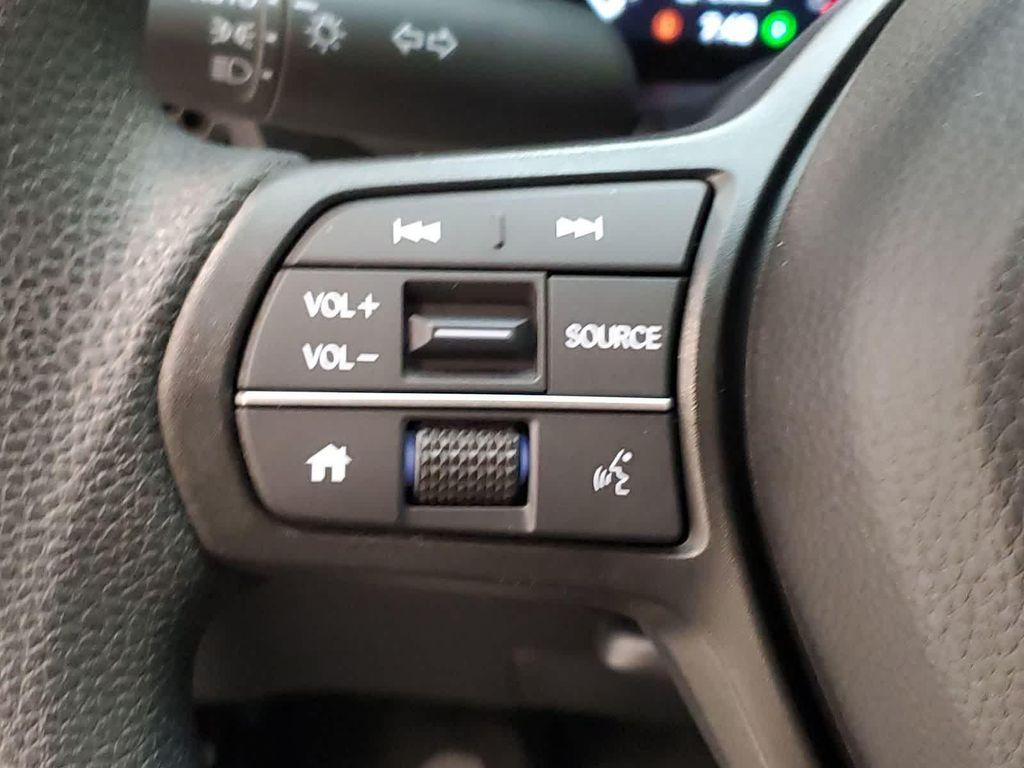 used 2025 Honda CR-V car, priced at $32,479