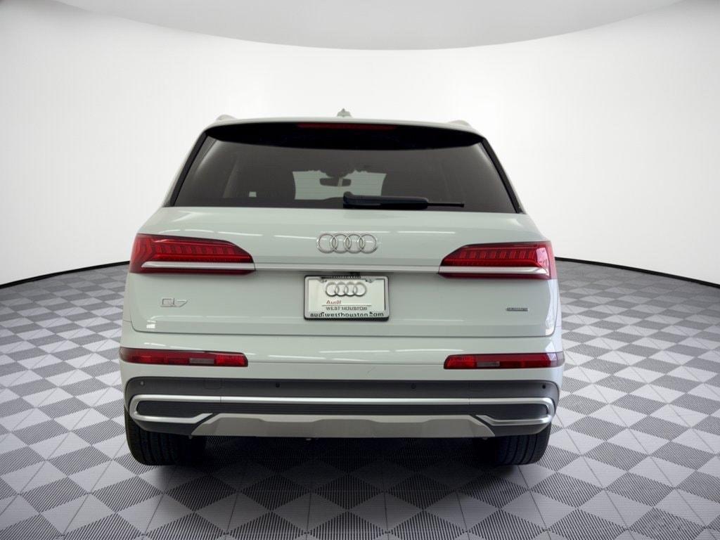 used 2023 Audi Q7 car, priced at $33,517