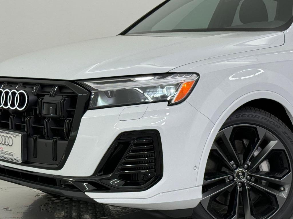 new 2026 Audi Q7 car, priced at $68,840