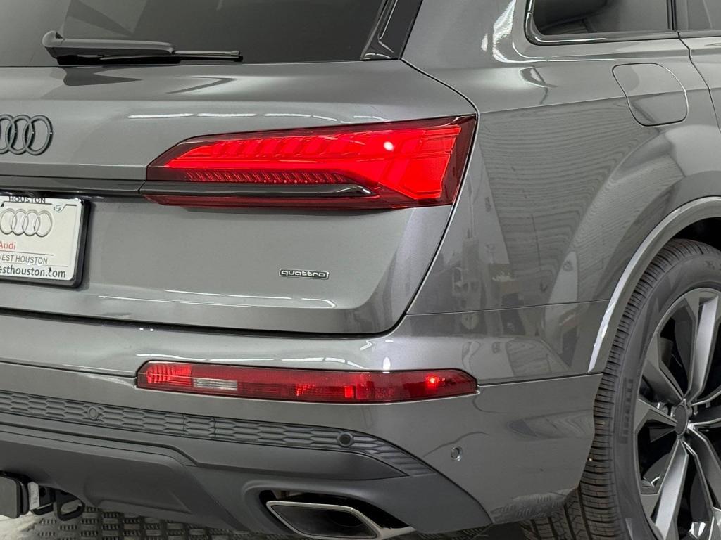 new 2026 Audi Q7 car, priced at $74,231